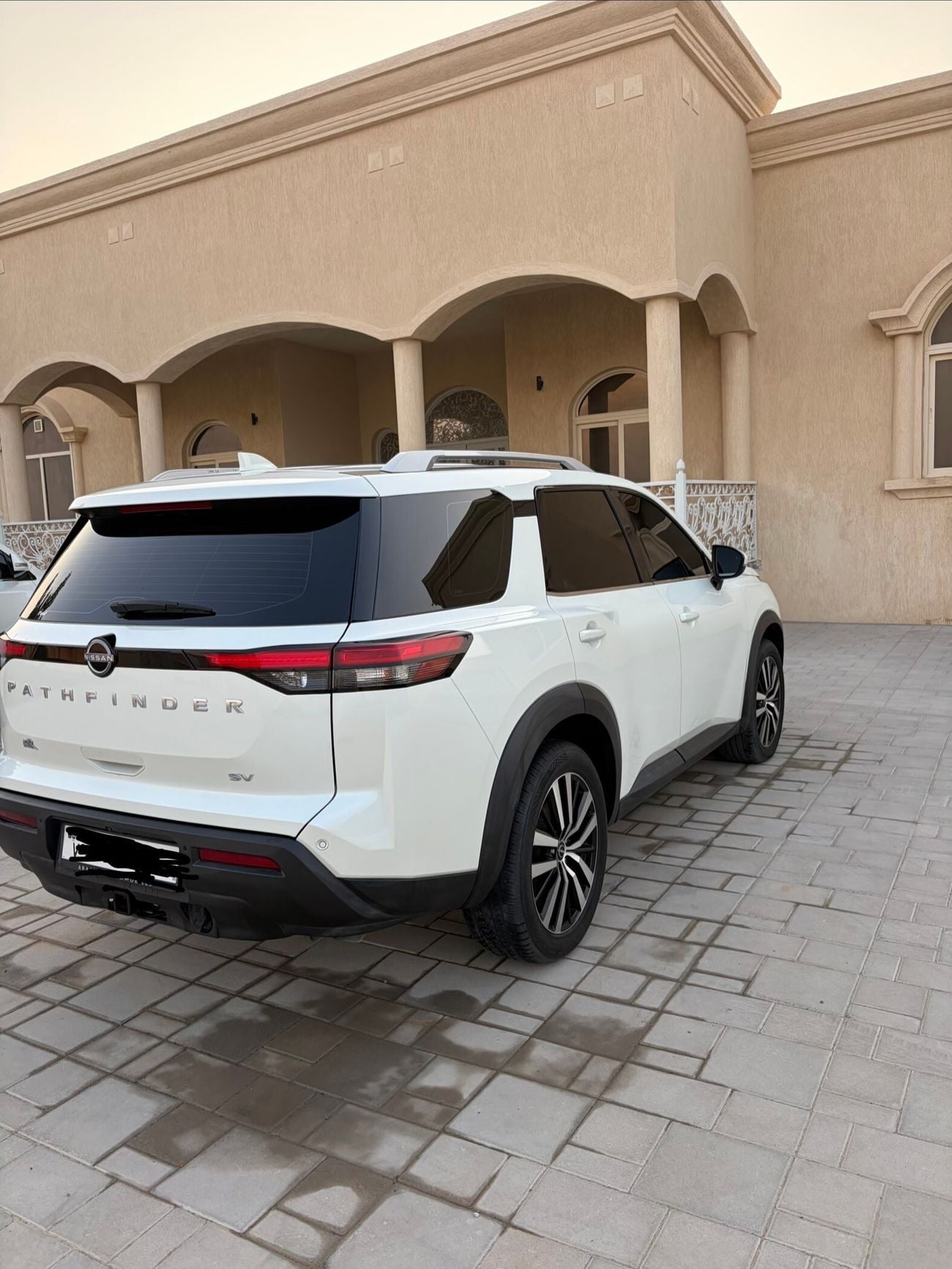 Nissan Pathfinder SV