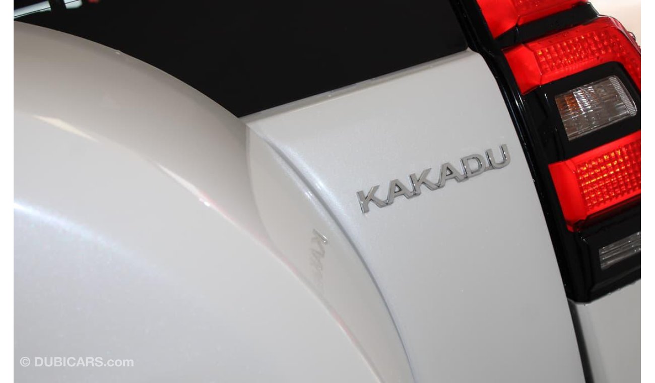 تويوتا برادو 2018 [Kakadu Edition], 2.8 Diesel, Sunroof, Electric & Leather Seats *Premium Condition*