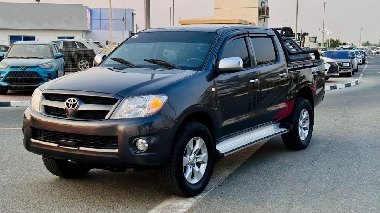 تويوتا هيلوكس -