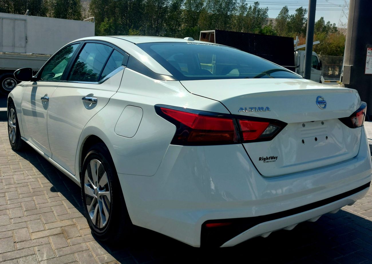 Nissan Altima S 2.5L