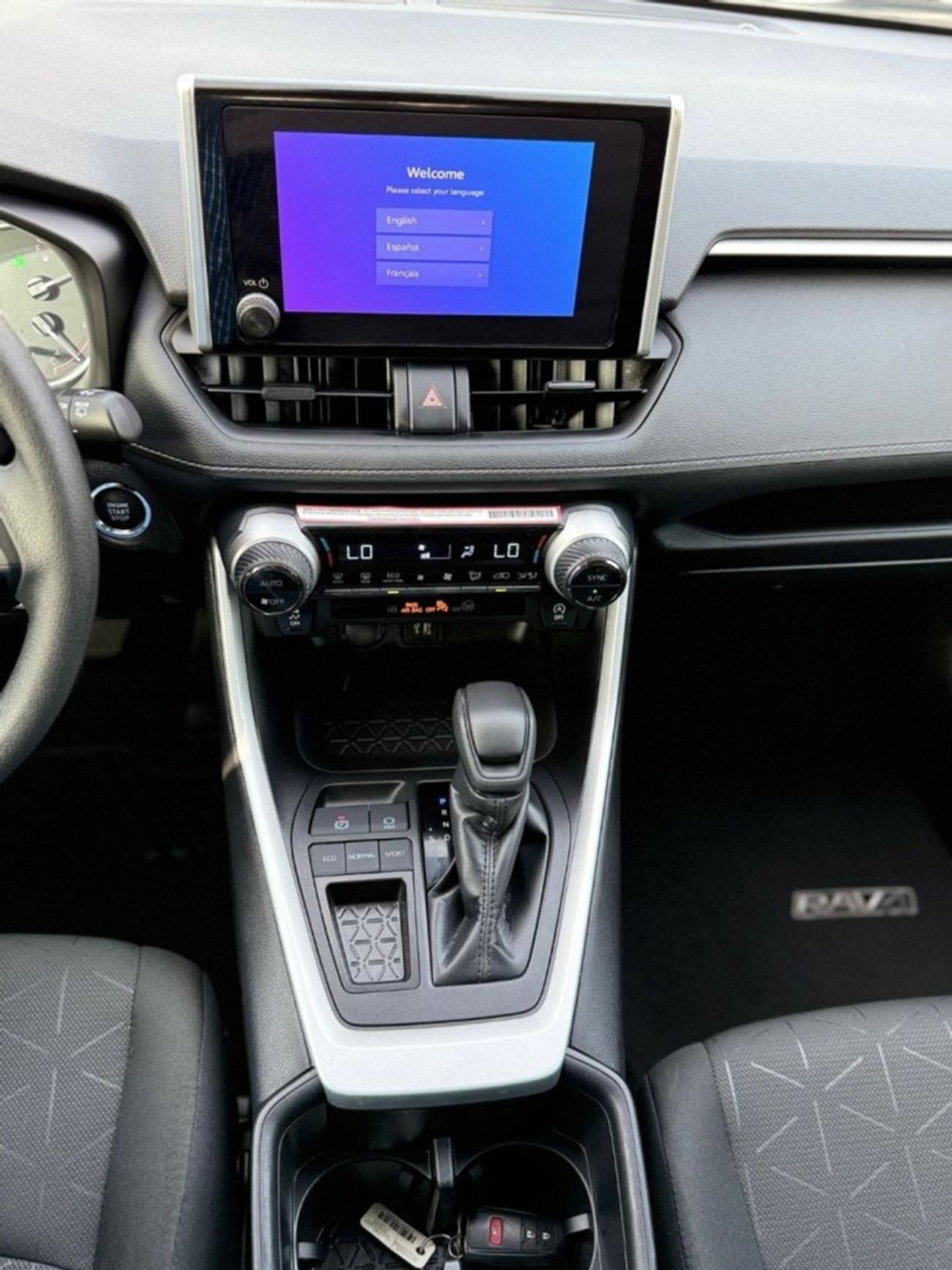 تويوتا راف ٤ XLE 2.5 leather seats, push start