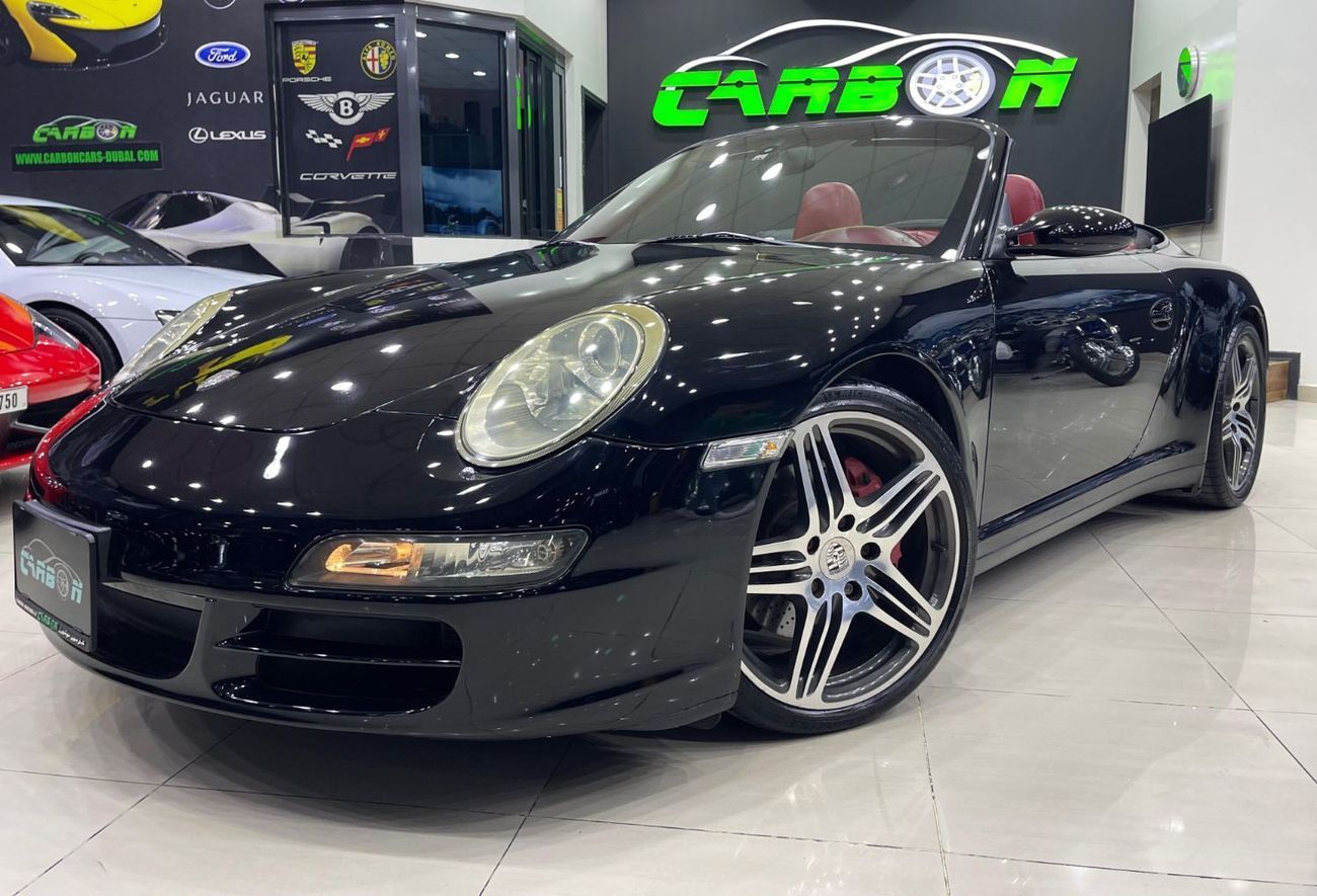 Porsche 911 CARRERA 4S