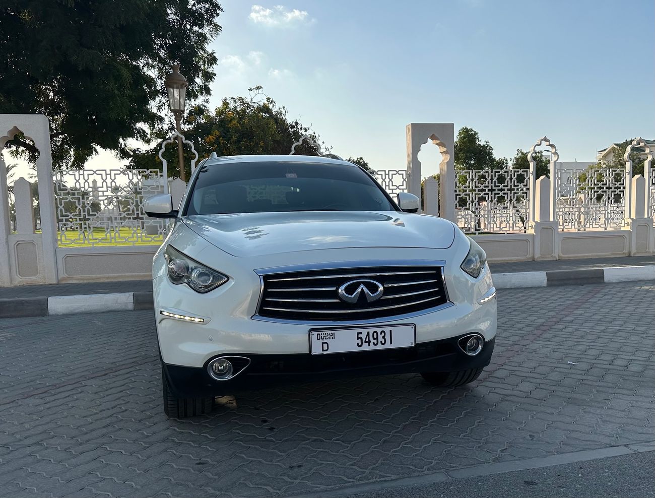 إنفينيتي QX70