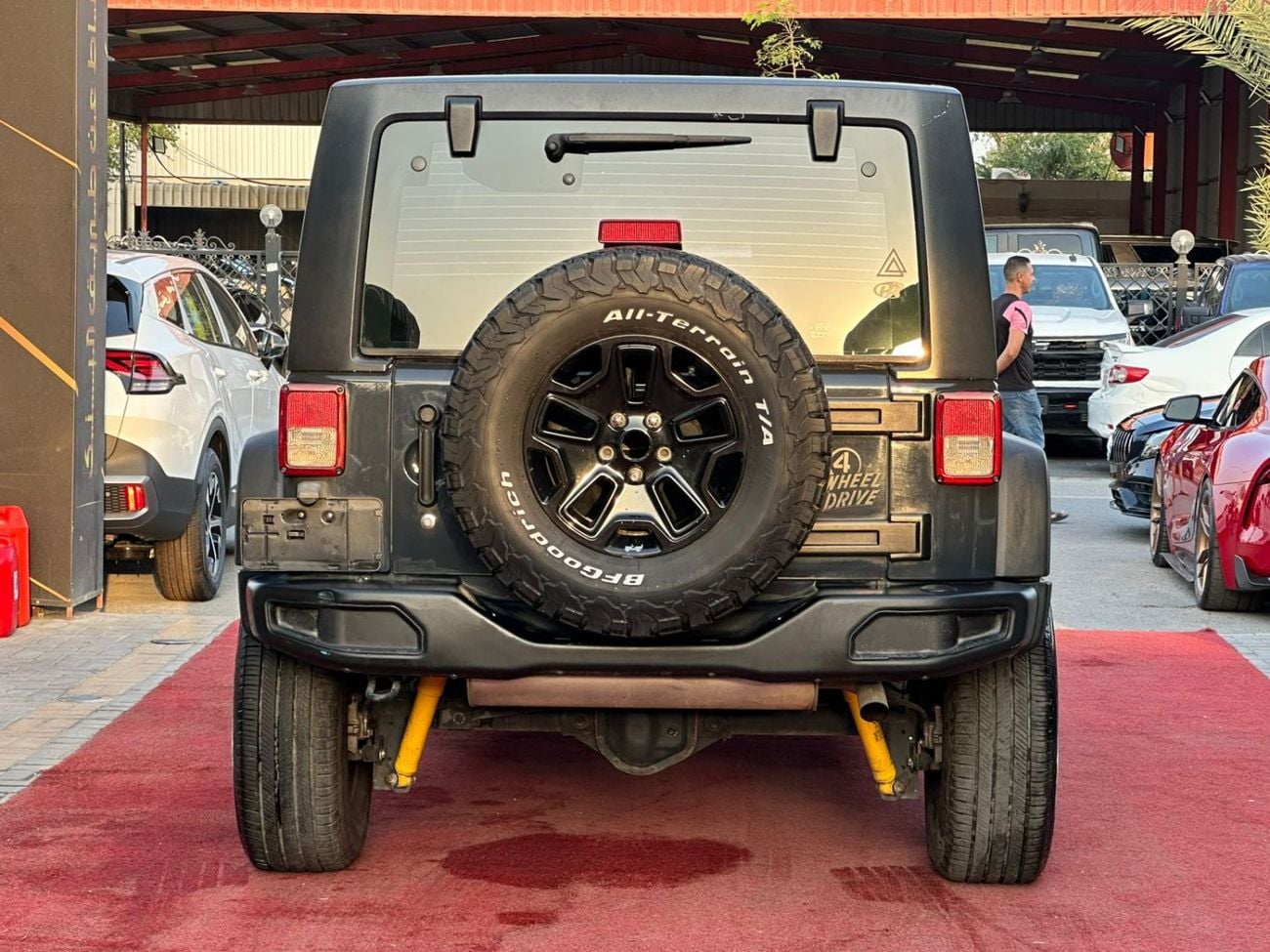 Jeep Wrangler Sahara 3.6L A/T