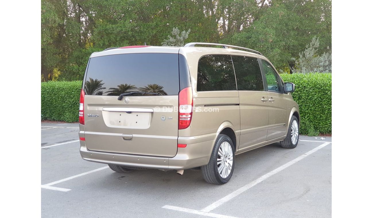 Mercedes-Benz Viano Mercedes Viano 2011 GCC // Full option // Perfect condition // no accident
