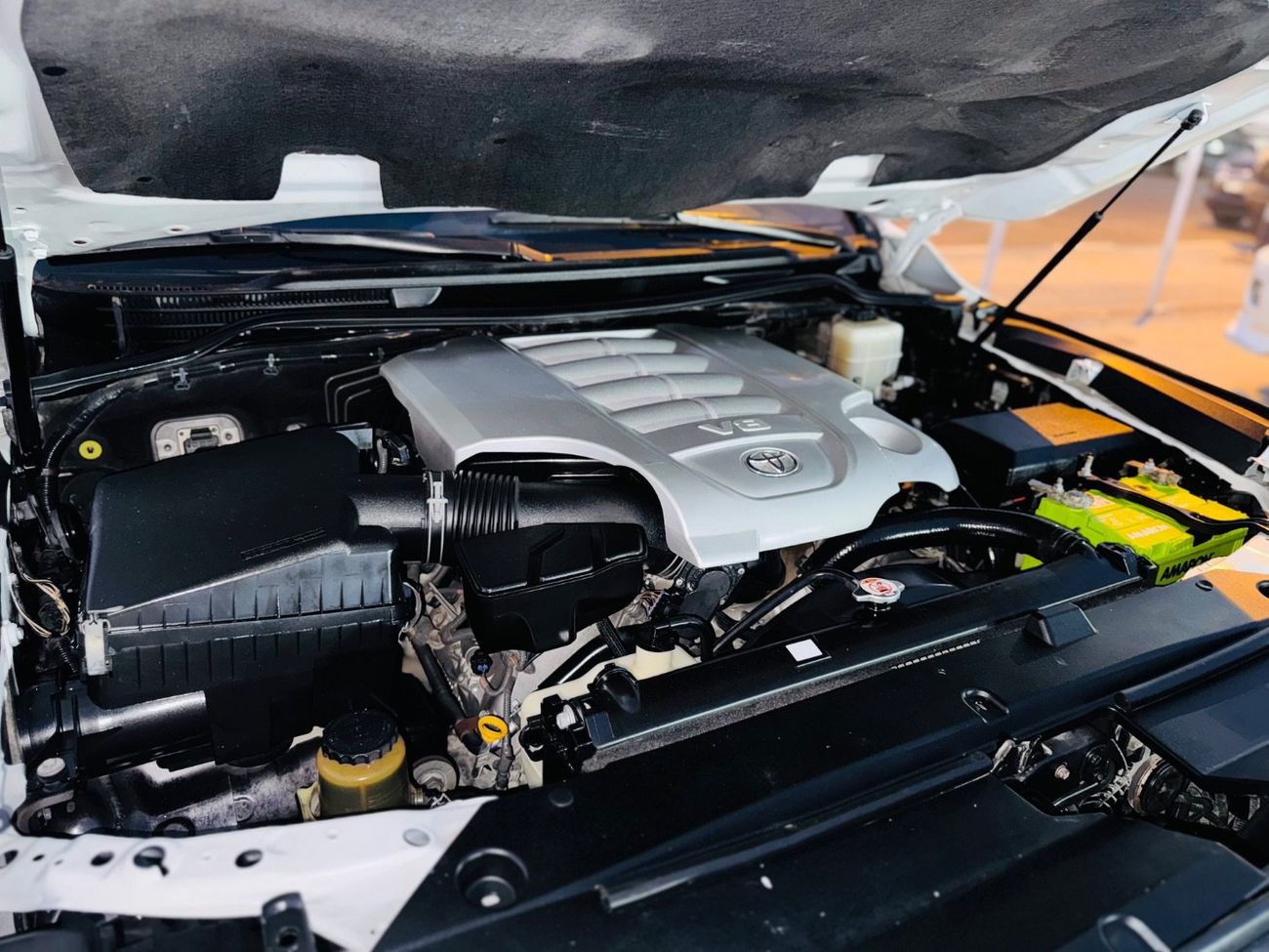 تويوتا لاند كروزر Toyota Land Cruiser 2015 v8 full options VXR