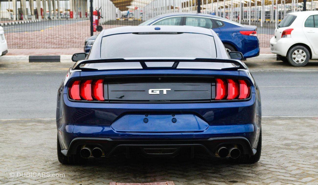 فورد موستانج GT 5.0