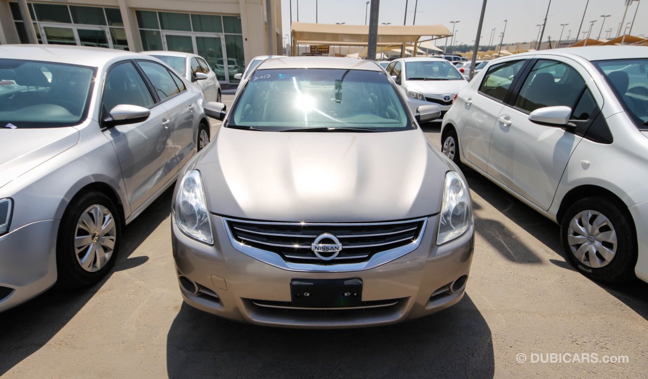 Nissan Altima 2.5S XTRONIC CVT