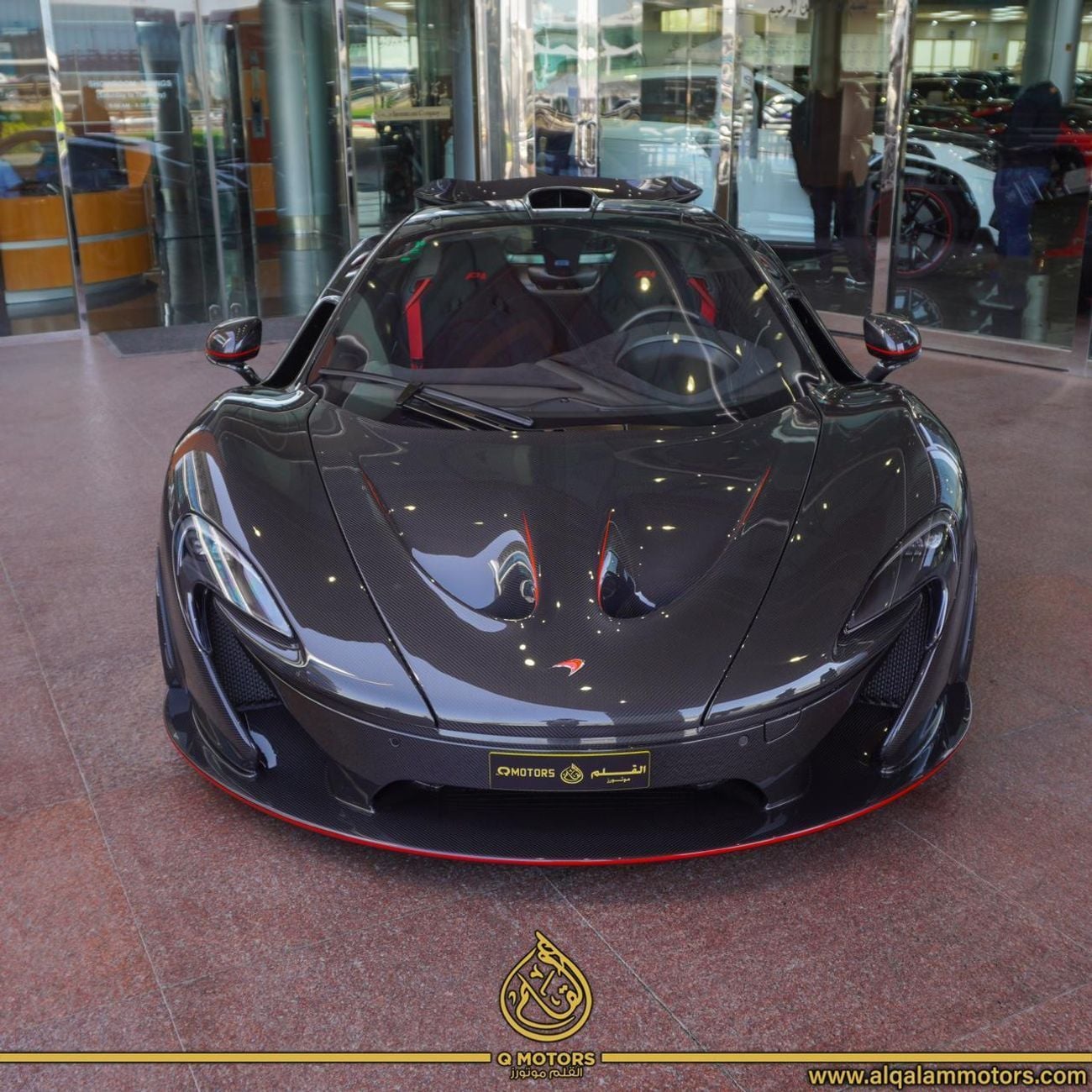 مكلارين P1 CARBON EDITION 2015 MCLAREN P1 ( 1 OF 5 ) CARBON SERIES GCC DONE ONLY 2000KM