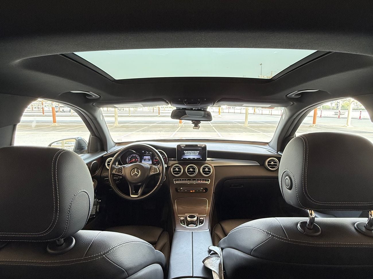 مرسيدس بنز GLC 300 E 4MATIC PREMIUM