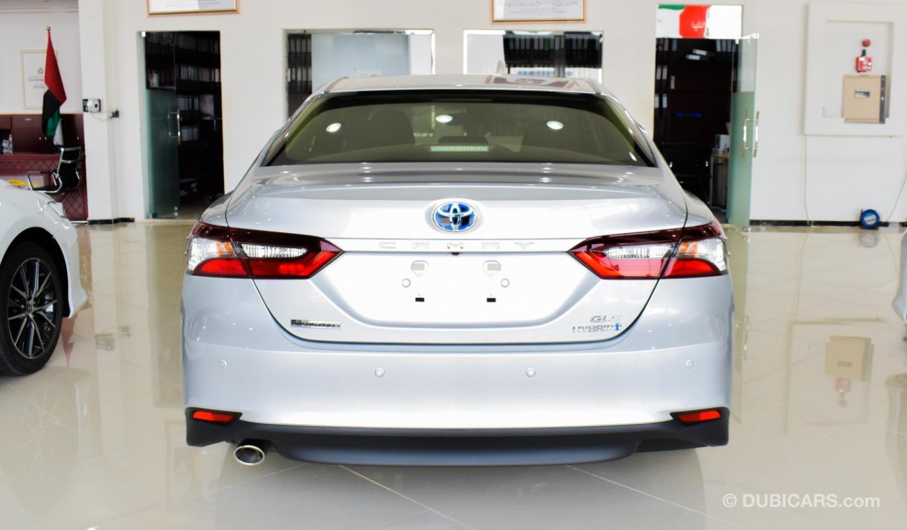 Toyota Camry 2.5 L GLE Hybrid