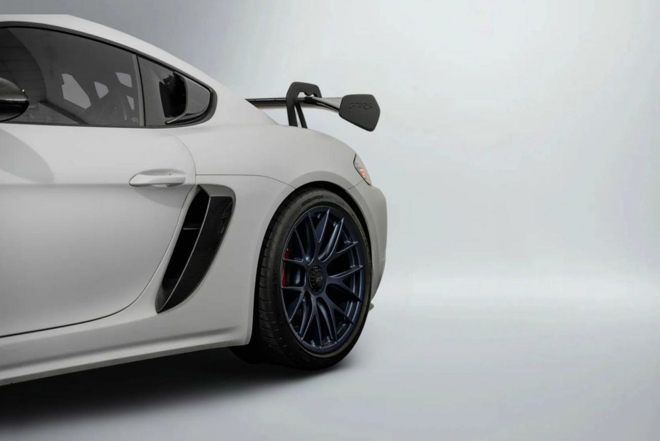 Porsche 718 Cayman GT4 RS 4.0L (493 HP) A/T Weissach package