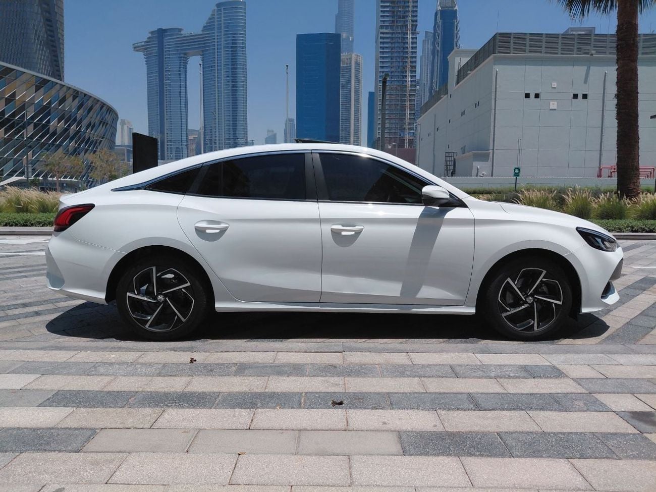 MG GT LUXURY