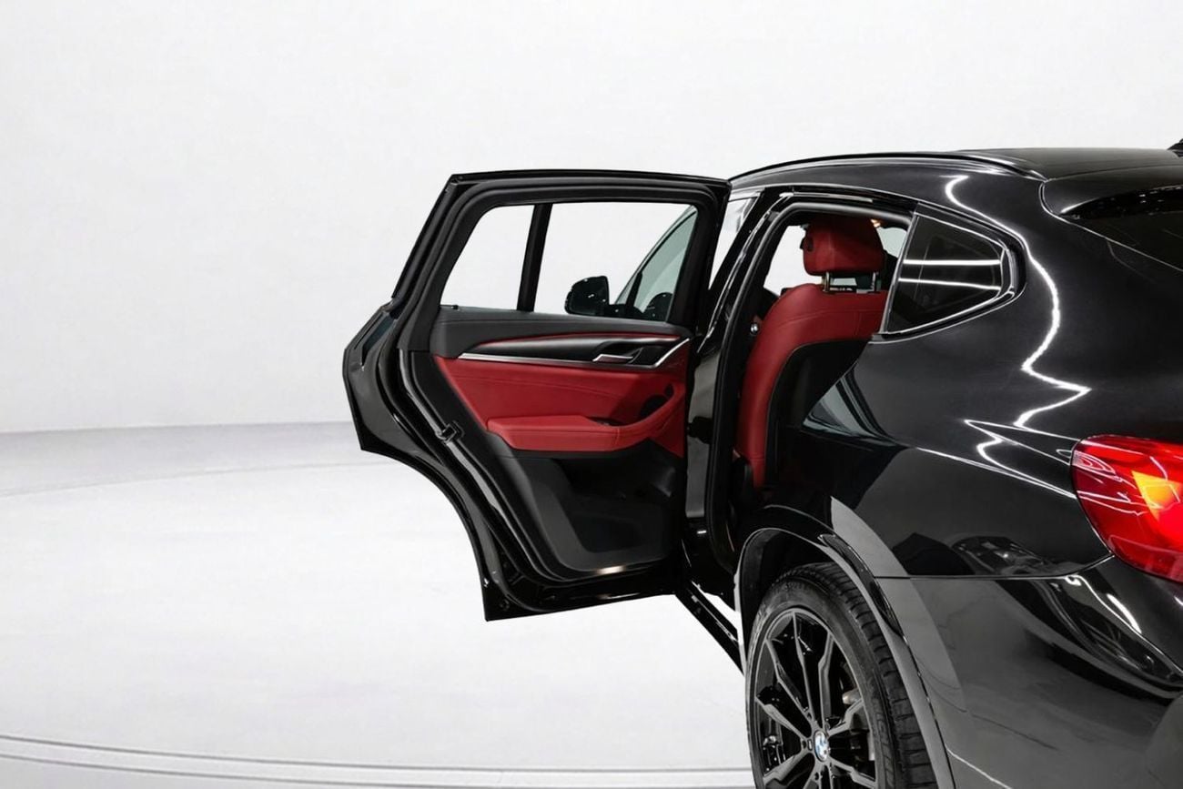 BMW X4 xDrive 30i M Sport 2.0L  l AED 3,133 P.M. l 0% Down Payment l xDrive30i M Sport l AGMC