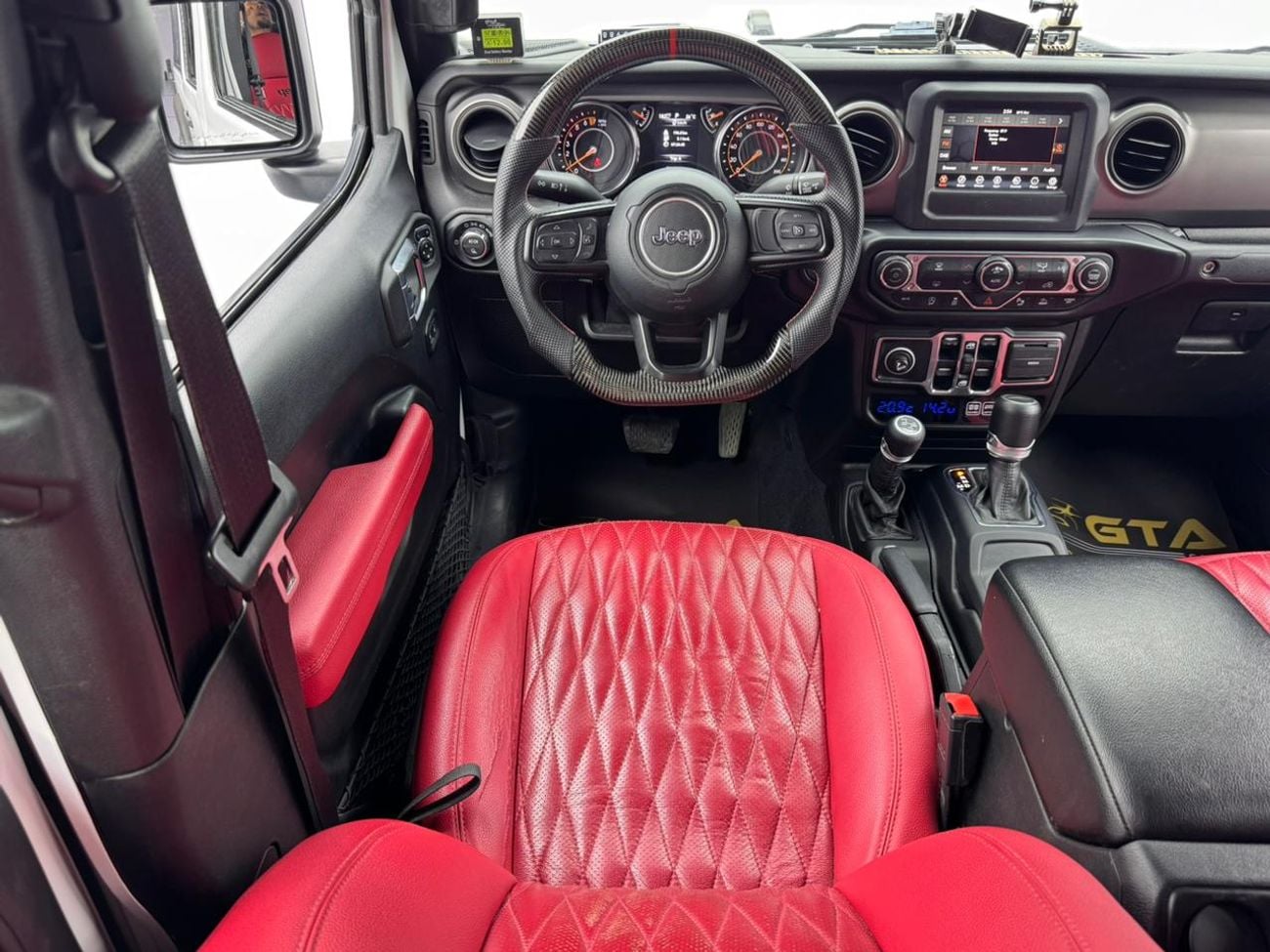 Jeep Gladiator 2021 Jeep Gladiator Sport, 2027 Jeep Warranty, Full Jeep Service History, Carbon Fiber Interior, GCC