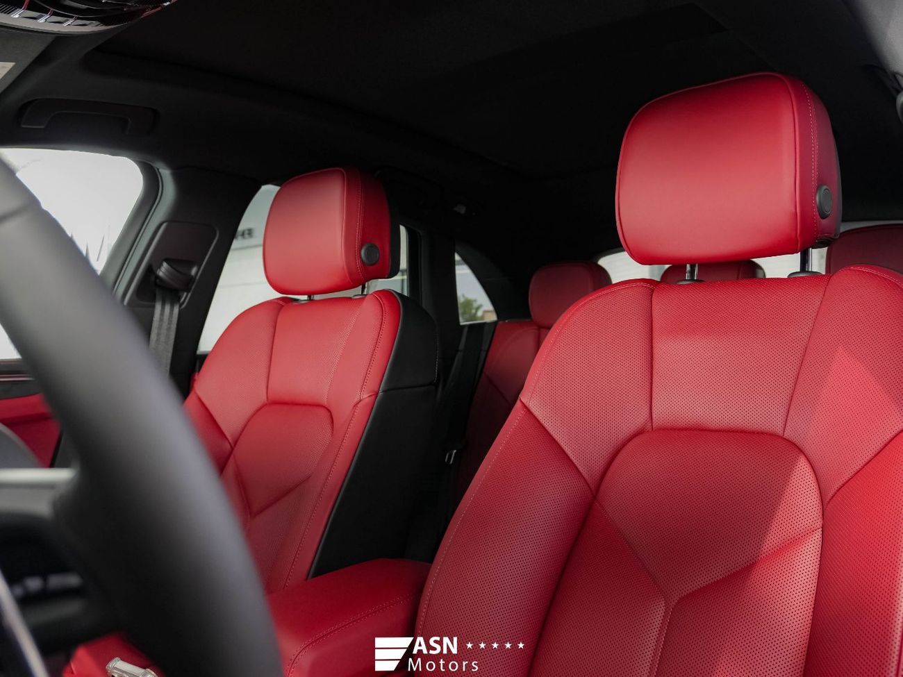 بورش ماكان Pursuing Dreams Edition 2025 2.0 Turbo (Export Price)