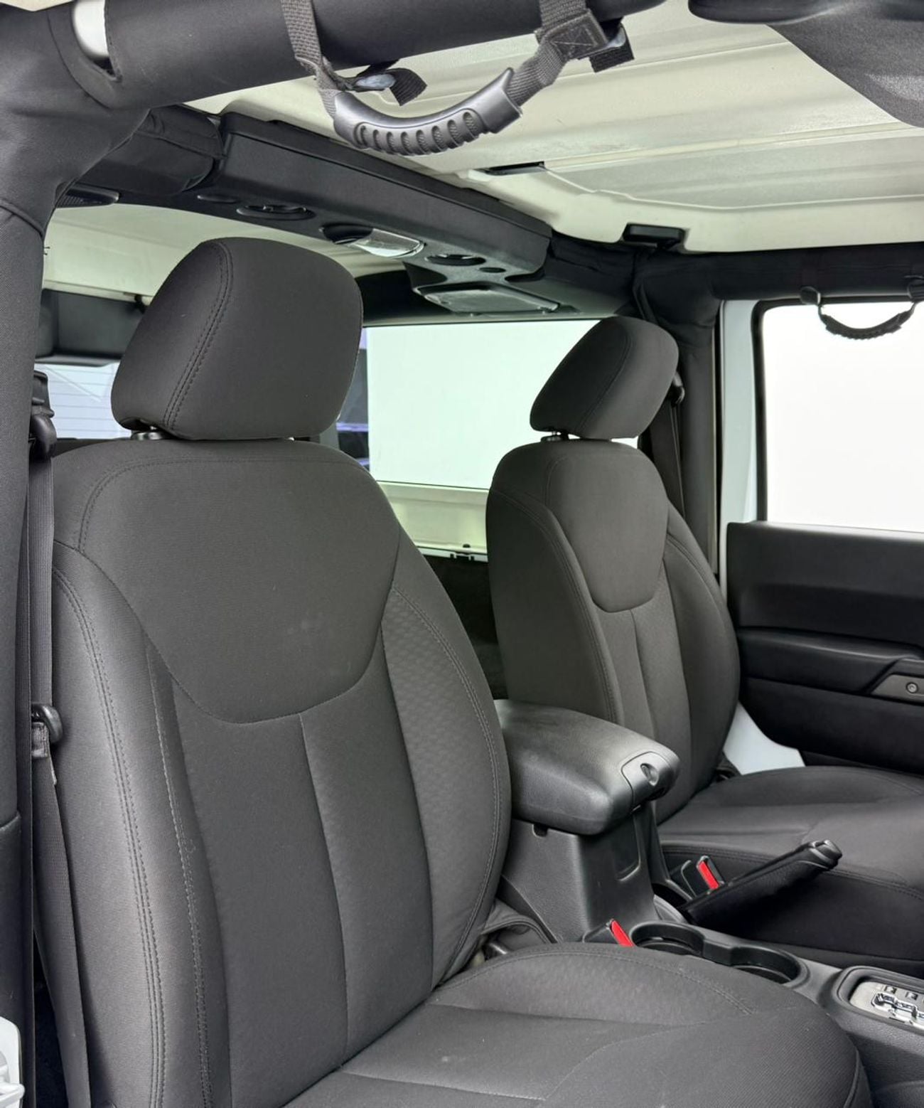 Jeep Wrangler 2017 Jeep Wrangler Sport, Warranty, Service History, Fully Loaded, Excellent Condition, GCC