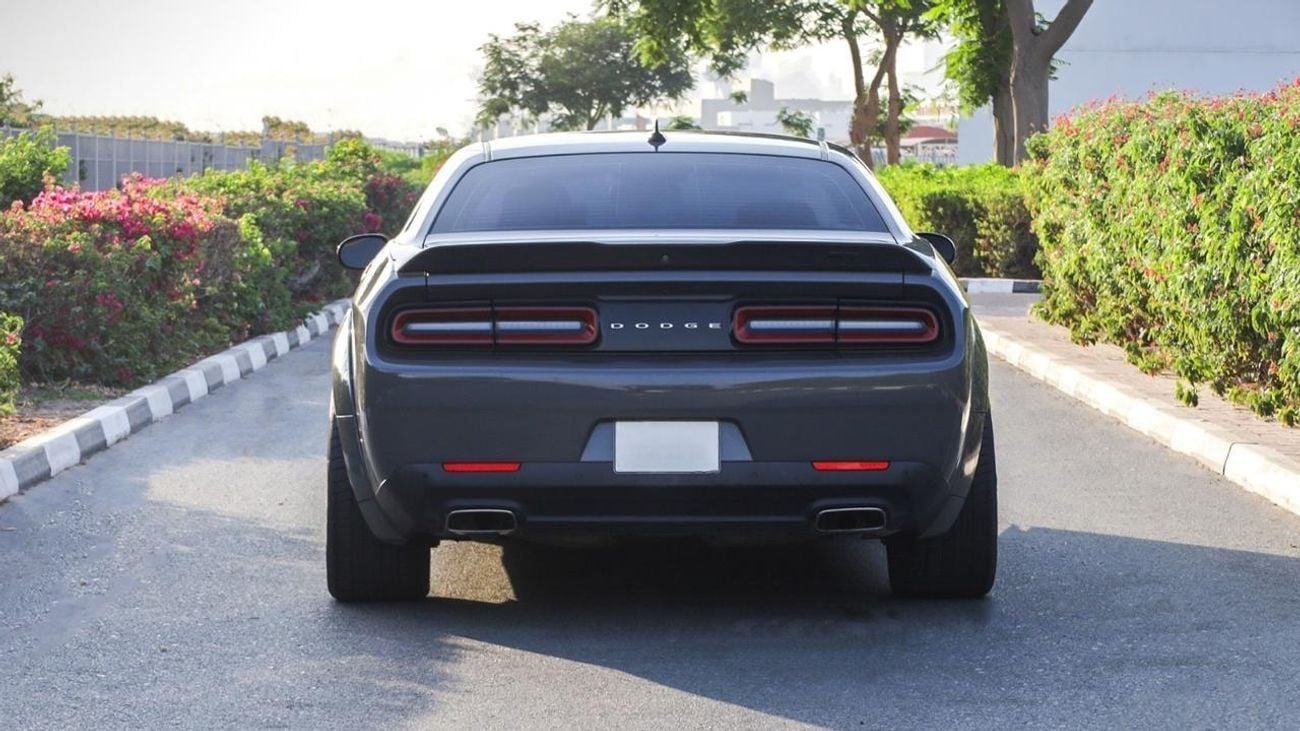 Dodge Challenger Dodge Challenger GT V6 With Hellcat Kit Wide Body + Exhaust System