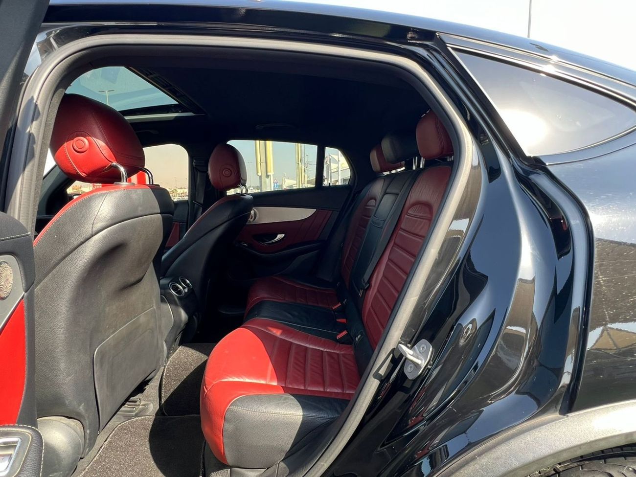Mercedes Benz GLC 43 MERCEDES-BENZ GLC 2019.ENGINE 3.0L/V6