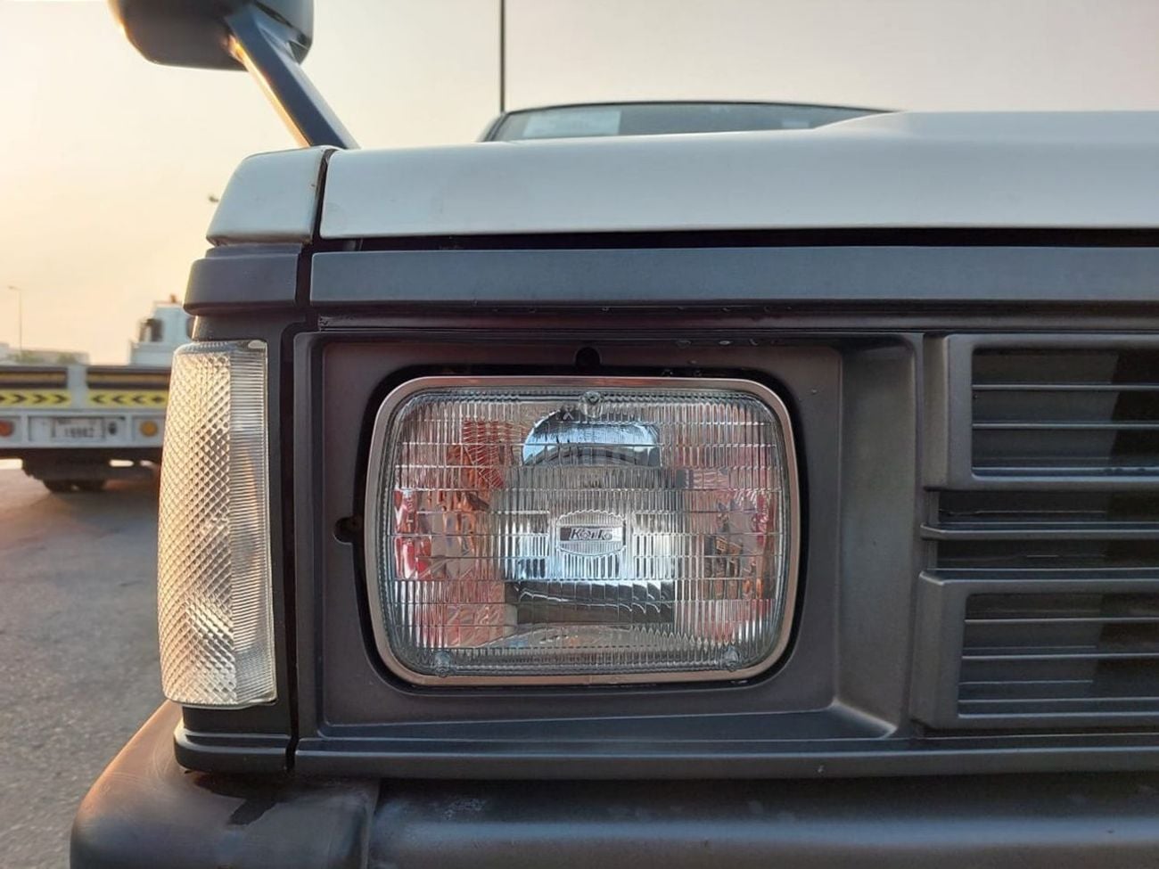نيسان بيك آب NISSAN DATSUN PICKUP RHD 1989 MODEL 2.3 L DIESEL MANUAL(PM06810)