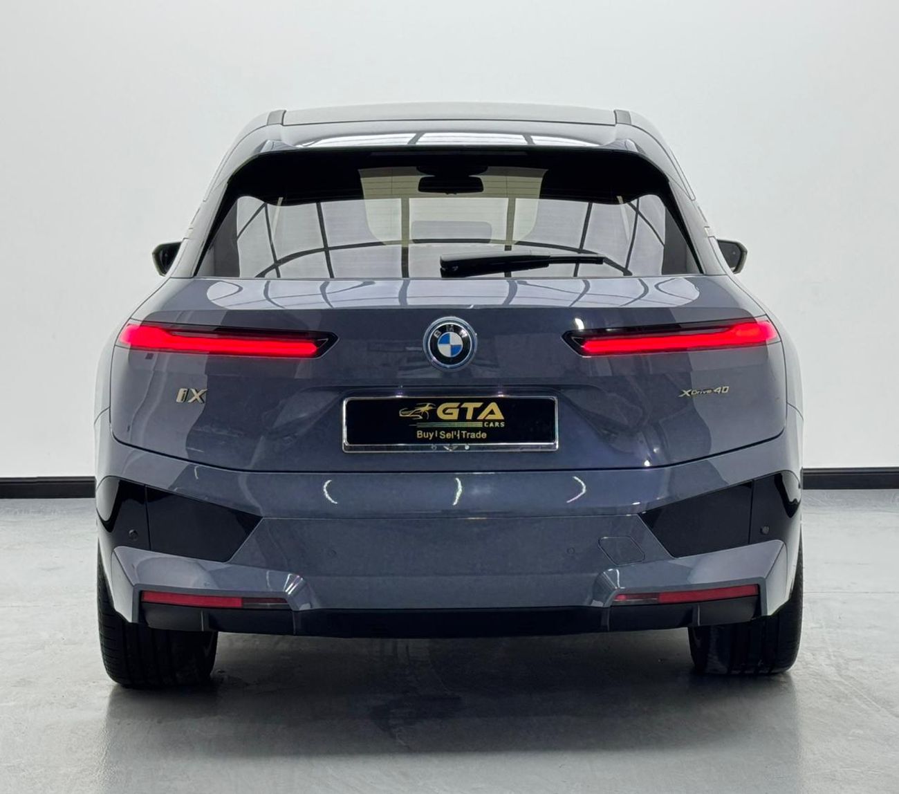 BMW iX 2023 BMW iX xDrive40, 2028 BMW Warranty, 2029 WMW Service Pack, 2031 BMW Battery Warranty, GCC