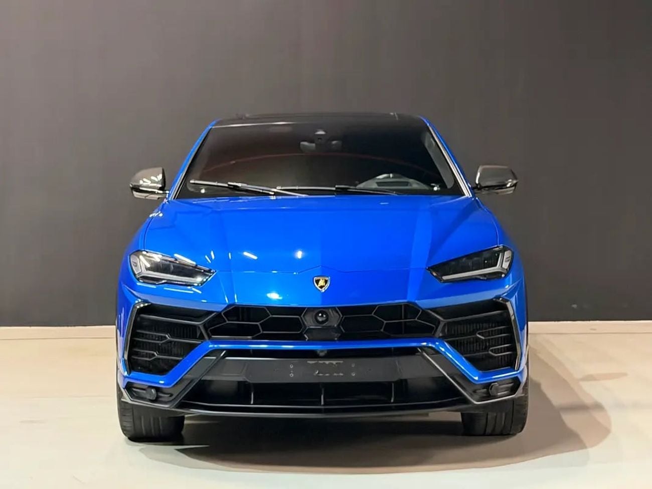 لامبورغيني اوروس Standard European Specs