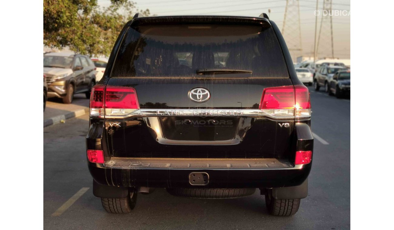 Toyota Land Cruiser 4.5L V8 Diesel, 18" Rims, Driver Memory Seat, Front & Rear A/C, Heated & Cooled Seats (CODE # VX02)