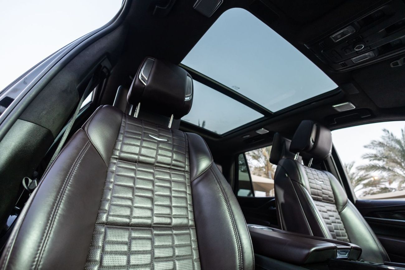 Cadillac Escalade Sport Platinum 6.2L 4WD