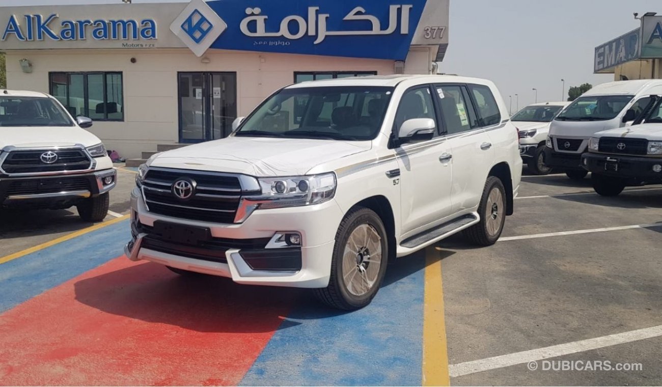 Toyota Land Cruiser VXE Grand Touring 5.7Ltr,8 Cylinder Petroleum engine , with automatic transmission