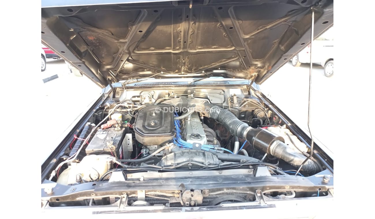نيسان باترول NISSAN PATROL RIGHT HAND DRIVE (PM1051)