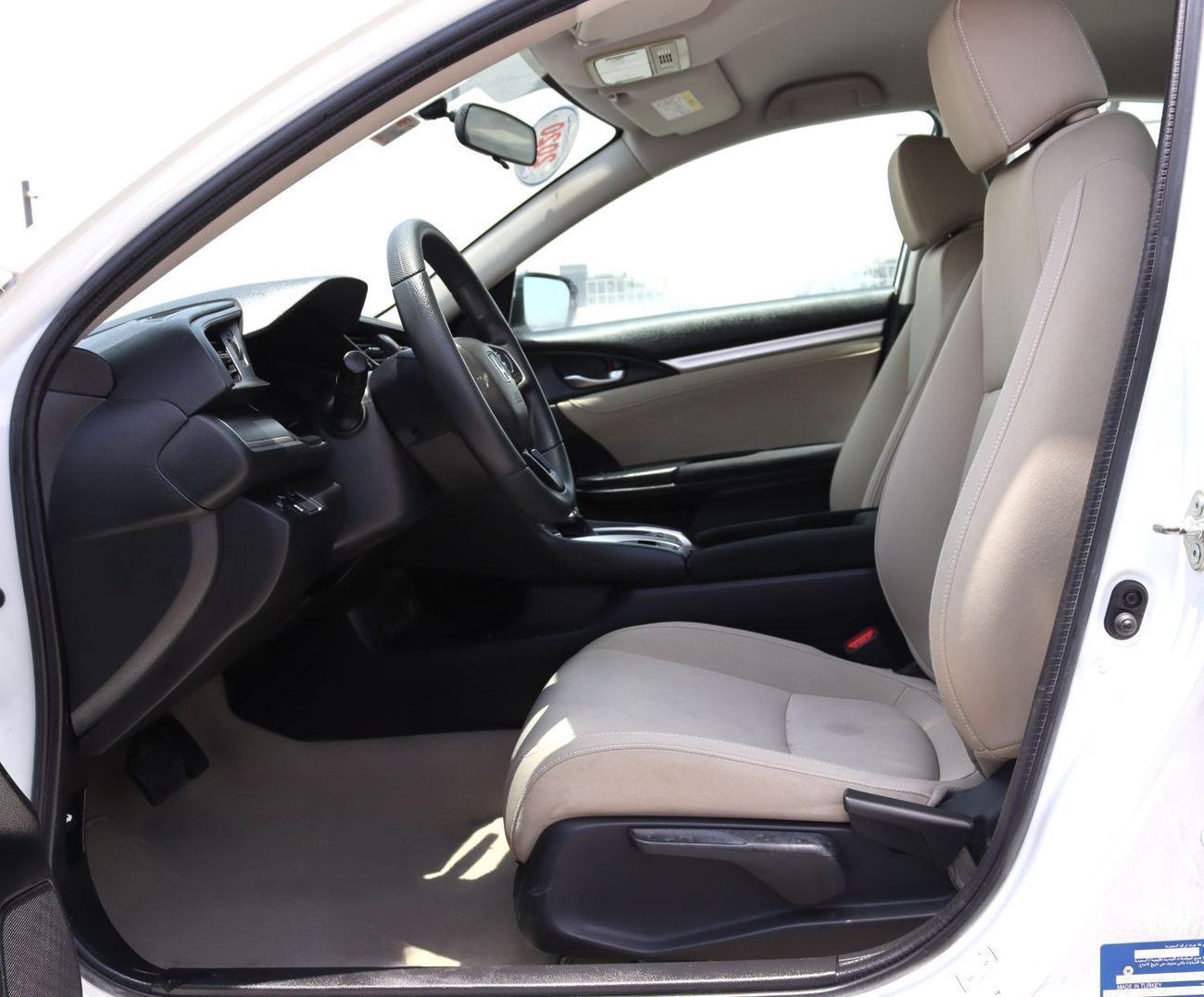 هوندا سيفيك هوندا سيفيك 2020 سياره خلجيه  بحالة ممتازه صبغ وكاله بدون حوادث  ممشى  KM115.000 بسعر 48000 درهم