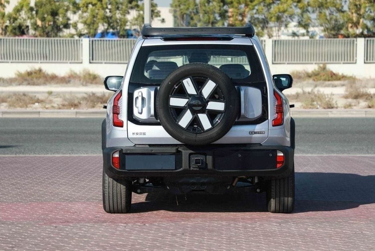 Deepal G318 STANDARD STD 2024 Changan Deepal G318 Air Suspension - Plug-in Hybrid - Silver inside Blue