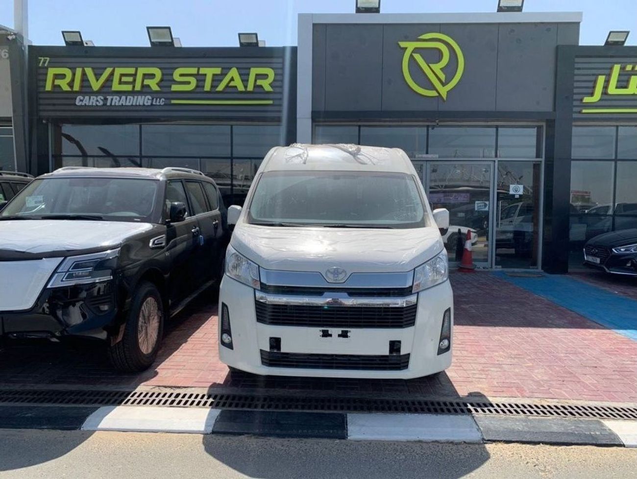 Toyota Hiace Toyota Hiace GL 2.8L MT Diesel Highroof new shape 2024