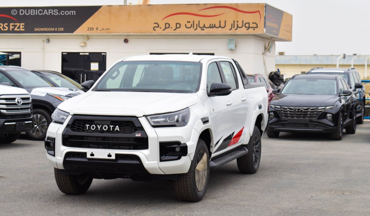 تويوتا هيلوكس GR Sport 4.0 L V6