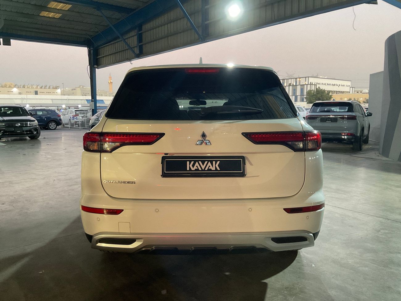 ميتسوبيشي آوتلاندر Highline + Synthetic leather | شامل الضمان | 0 ﺪﻔﻋﺓ ﺃﻮﻟﻯ