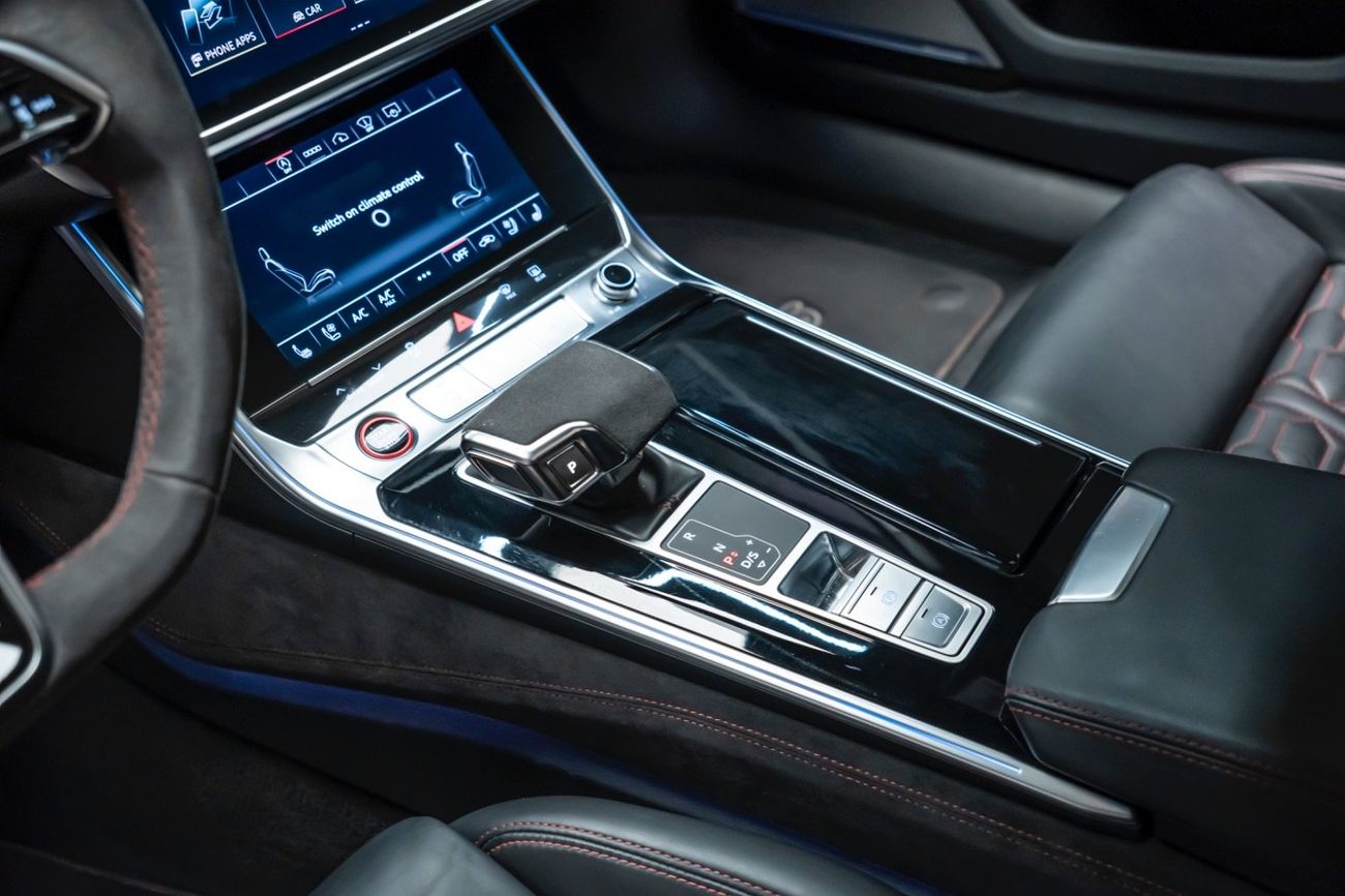 Audi RS6 quattro 4.0L