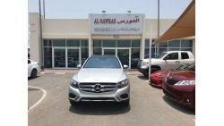 Mercedes-Benz GLC 300 2016 Mercedes-Benz GLC300 4Matic Clean Title Very Clean SUV!!