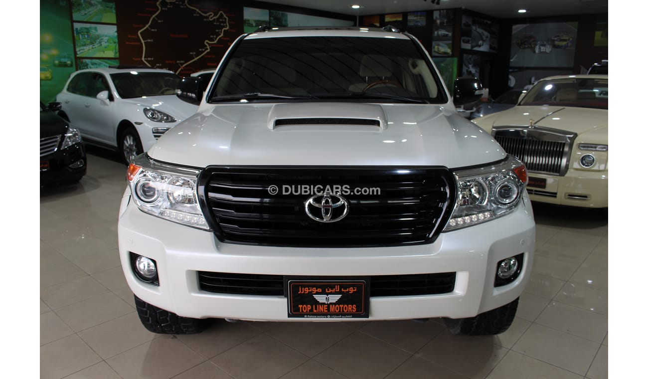 Toyota Land Cruiser V8 - 5.7 L XTREME