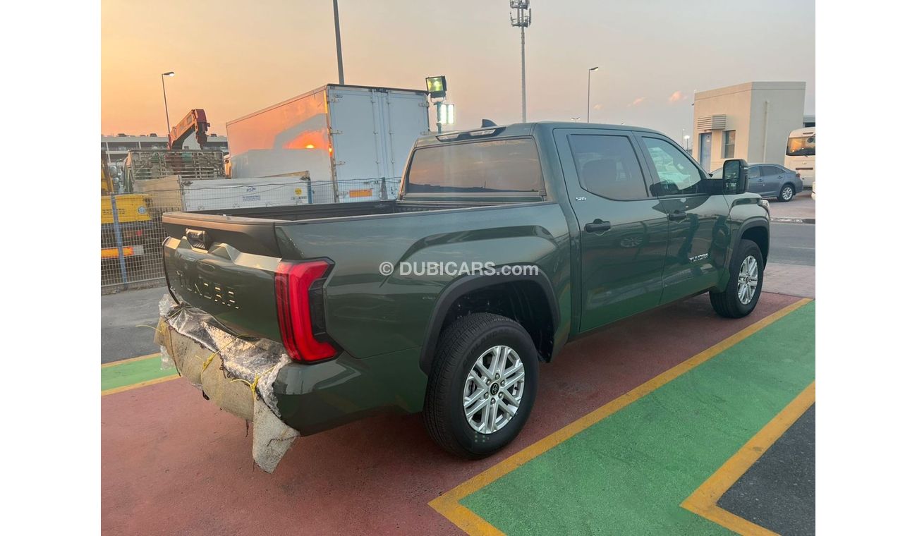 Toyota Tundra 3.5L SR5 CREW MAX