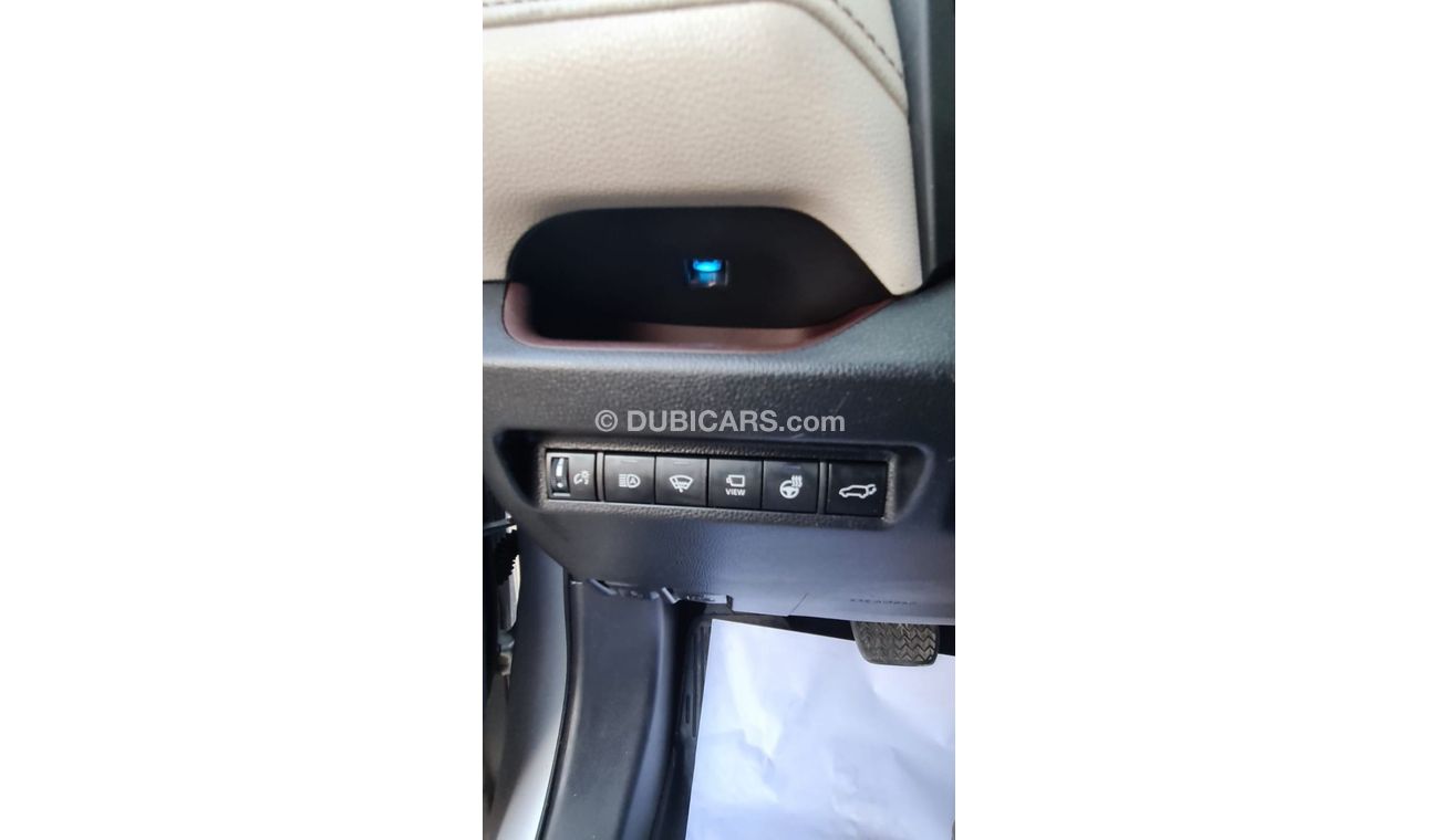 Toyota RAV4 | USA SPECS | V4 | 2WD | PANORAMIC ROOF | FULL OPTION