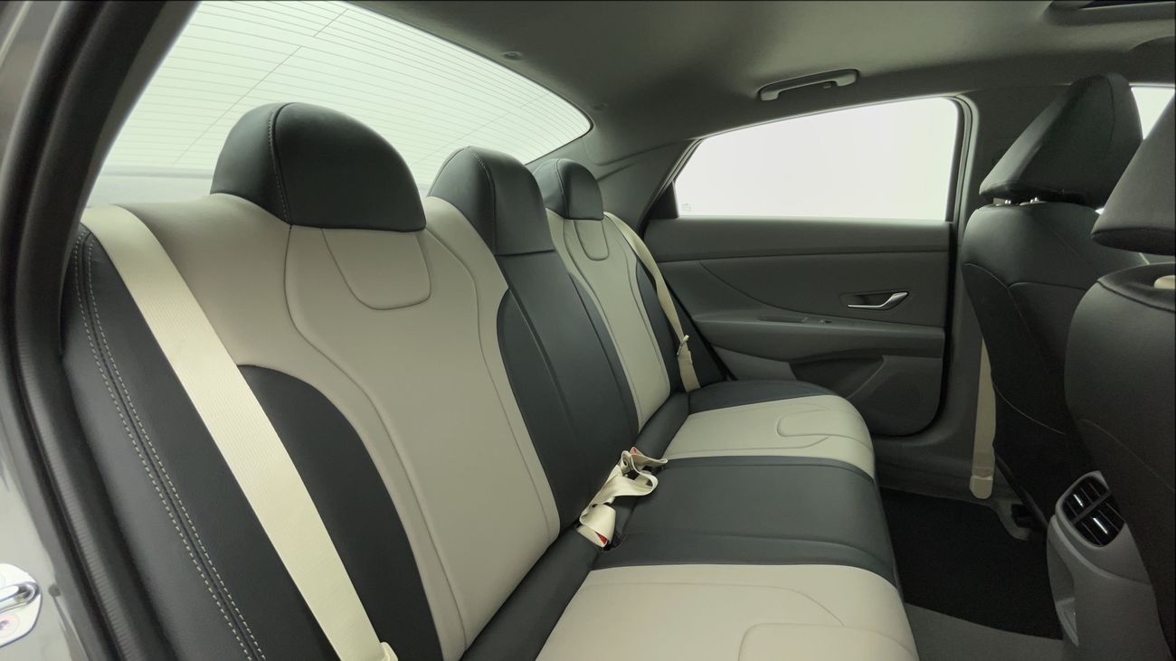 هيونداي إلانترا COMFORT 1.6 | بدون دفعة مقدمة | اختبار القيادة في المنزل