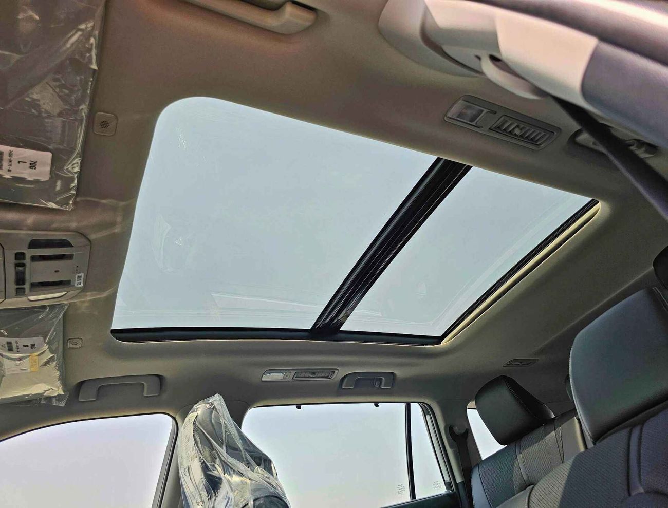 تويوتا هايلاندر 2.5L V4 HYBRID / LIMITED FULL OPTION / PANORAMAIC / JBL SPEAKERS (CODE # 68008)