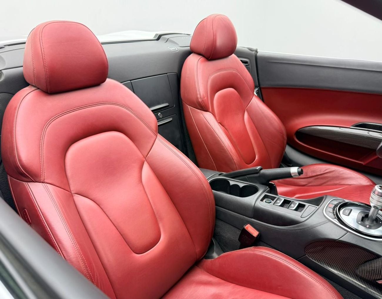 أودي R8 سبايدر FSI 2014 Audi R8 Spyder, Service History, Excellent Condition, GCC
