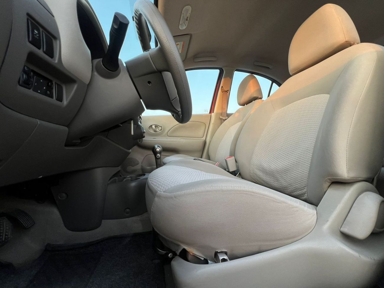 Nissan Micra SV 1.5L (100 HP)