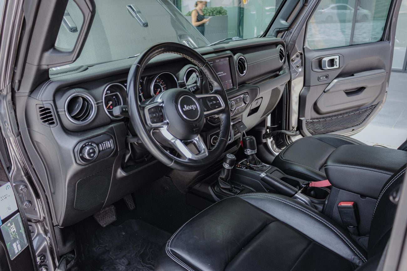 Jeep Wrangler Sahara