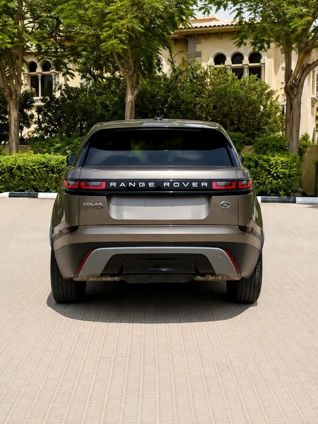 Land Rover Range Rover Velar P250 Stunning P250 S | GCC Specs | Low Mileage