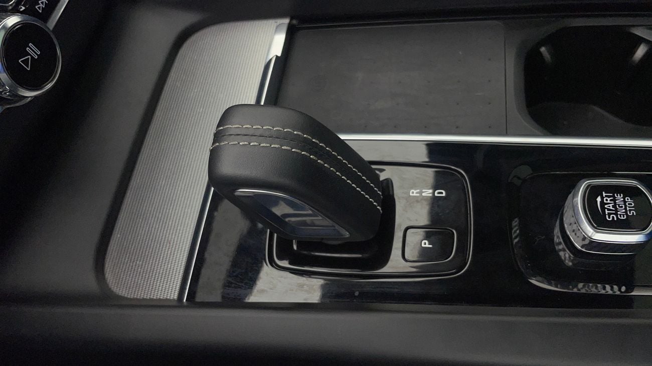 فولفو XC 60 B5 ULTIMATE DARK 2 | بدون دفعة مقدمة | اختبار القيادة في المنزل