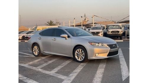 لكزس ES 300 2013 Lexus ES300H Hybrid 2.5L V4 - Japanese Specs Full Option - Without Accident