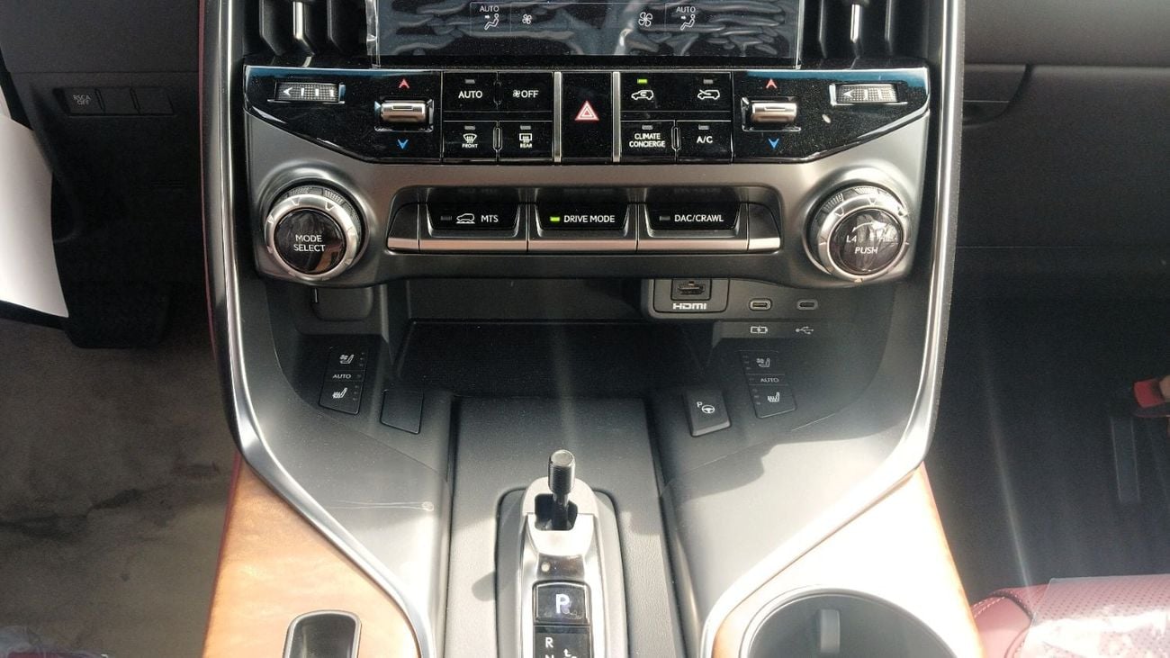لكزس LX 700h SIGNATURE لكزس LX700h هجينة سعة 3.5 لتر موديل 2026