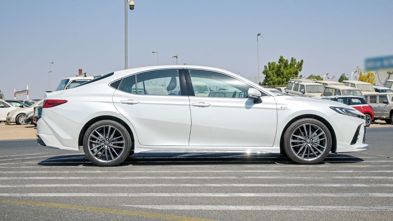 Toyota Camry Toyota Camry Sport Plus - HEV 2.5L Hybrid - 2024 (Export)